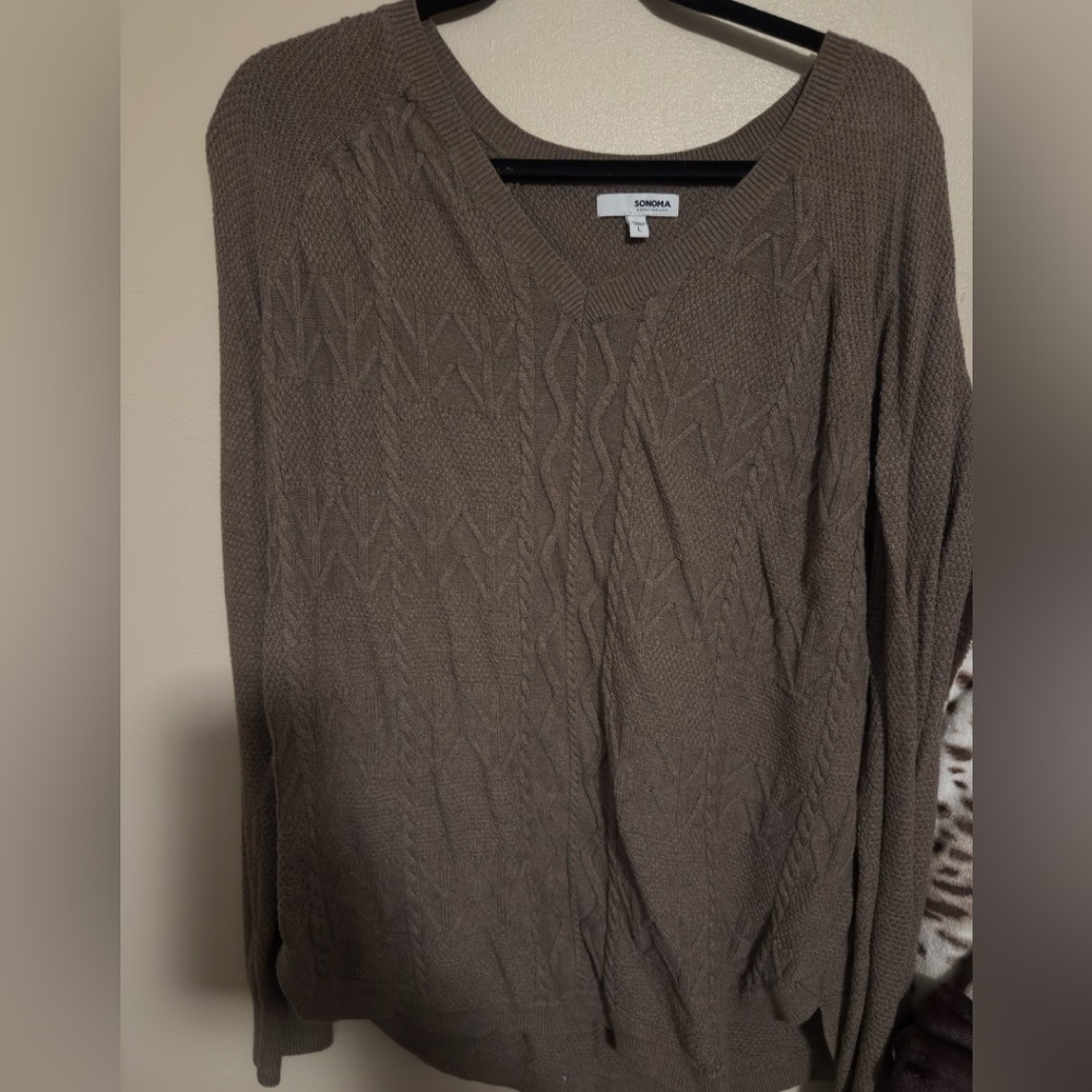 Sonoma Women's V-Neck Sweater in Taupe